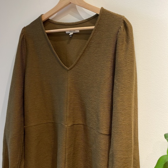 Madewell Texture and Thread Balloon Sleeve Ponte Dress in Olive Green NWOT - Picture 4 of 12